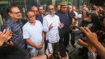 Abraham Samad Bersama Eks Pejabat KPK Minta Penyelidikan Dugaan Korupsi Keluarga Jokowi