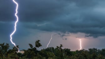 Waspada! Cuaca Ekstrem Ancam Sumbar Hingga Akhir 2024, La Nina Picu Hujan Deras