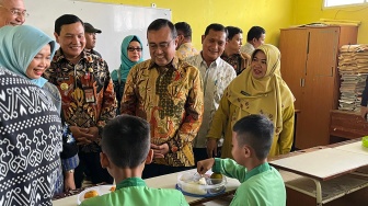 Cibinong Jadi Pilot Project Sukses Program Makan Bergizi Gratis untuk Siswa