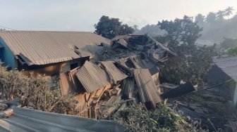 Korban Erupsi Gunung Lewotobi Laki-laki Banyak Alami Masalah Kulit dan Gangguan Pernapasan