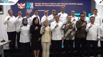 Perbandingan Gaji Dirut dan Komut Pertamina, Mana Lebih Tajir?