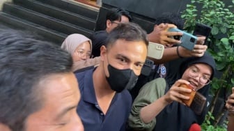 Misteri Kedatangan Hamish Daud ke Polda Metro Jaya, Pengacara: Masih Dipelajari