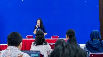 Suasana jalannya Workshop Kolaborasi Suara.com dan Universitas Atma Jaya Yogyakarta  di Auditorium Kampus 4 Gedung Bunda Teresa FISIP UAJY, pada Jumat (1/11/2024) dan Sabtu (2/11/2024). [Dokumen Suara.com]