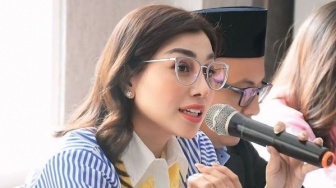 Gugup Saat Rapat DPRD Jawa Barat, Nisya Ahmad Diminta Belajar dari Verrell Bramasta