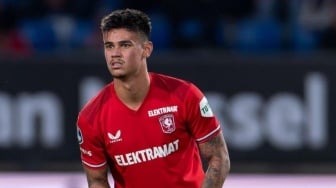 Meski Jadi Andalan di  Klub dan Timnas Indonesia, Mees Hilgers Dapat Ultimatum Pelatih FC Twente