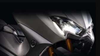 Yamaha TMAX Tech Max 2025 Hadir dengan Pembaruan: Lebih Canggih, Harga Naik