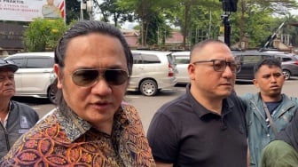 Heboh! Farhat Abbas Polisikan Denny Sumargo, Singgung Arogansi dan Masalah Suku