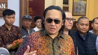 Farhat Abbas Resmi Laporkan Denny Sumargo ke Polisi, Ancaman Hukuman 5 Tahun