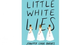 Ulasan Novel Little White Lies: Kehidupan Debutante yang Penuh Rahasia