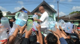 Susu Melimpah, Peternak Boyolali Nangis! Kuota Batas, Ribuan Liter Terbuang Sia-sia