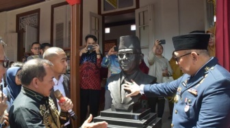 Patung Bung Hatta Dibangun di Sekolah Bekas Penjajahan Belanda di Padang, Ini Tujuannya