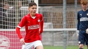 Siapa Luca Tutupoly? Pemain Keturunan Maluku Berkaki Kidal di PSV Eindhoven