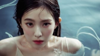 Visual Bak Dewi, Intip Teaser Image Irene Red Velvet di Album Like A Flower