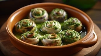 Apa Itu Escargot? Yuk, Kenalan dengan Hidangan Eksotis dari Prancis