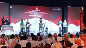 Perang Data Stunting! Mahyeldi vs. Epyardi Panas di Debat Pilgub Sumbar