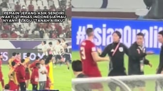 Pemain Jepang Latihan Jelang Timnas Indonesia Nyanyikan Lagu 'Tanah Airku', Jay Idzes Turun Tangan