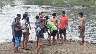 Tragis! Dua Bocah 11 Tahun Tewas Tenggelam di Waduk Hulaan Gresik