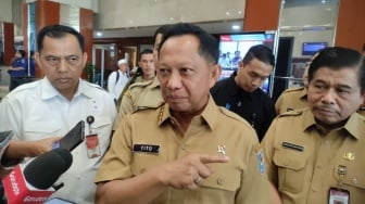 Tak Akan Kehilangan Hak Pilih, Mendagri Bangun TPS Khusus di Posko Pengungsian Erupsi Lewotobi Laki-laki