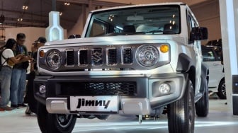 Suzuki Jimny 5 Pintu White Rhino Edition Ternyata Hanya Tersedia 100 Unit, Ditargetkan Ludes di GJAW 2024