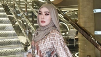 Siapa Shella Saukia? Crazy Rich Aceh Diduga Biayai Umrah Transgender Isa Zega