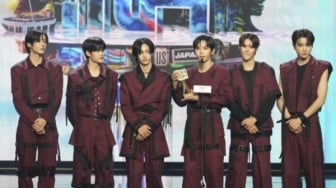 Raih Piala di MAMA Awards 2024, Pidato RIIZE Bikin Nangis Penggemar