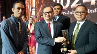 Semen Baturaja Raih Penghargaan SNI Award 2024: Bukti Komitmen Kualitas