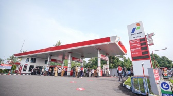 Menteri Perdagangan dan Dirut Pertamina Patra Niaga Tinjau SPBU Sleman yang Disegel