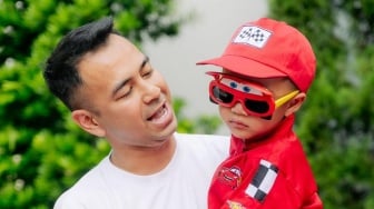 Ultah ke-3, Rayyanza Dapat Kado Mobil Mewah 'Lightning McQueen' dari Raffi Ahmad