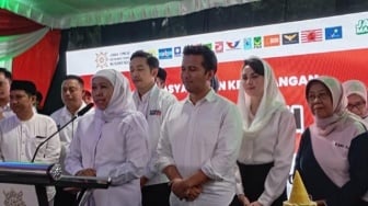 Khofifah-Emil Dardak Unggul Versi Hitung Cepat, Jokowi Beri Pesan Khusus