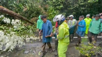 Bencana Hidrometeorologi Saat Pilkada Sumut: Medan-Berastagi Lumpuh, 3 Orang Meninggal