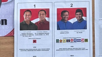 Penampakan Poster Andika Perkasa dan Ahmad Luthfi di TPS: Panjang Gelar vs Panjang Partai