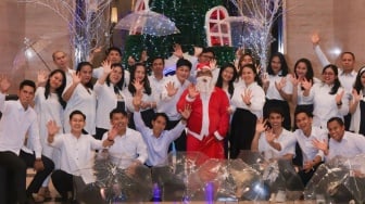 Meriahkan Akhir Tahun! Wyndham Opi Gelar Lighting Ceremony Season of Gift & Feast