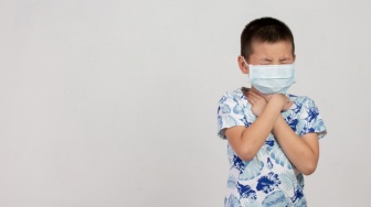 Pneumonia Bakteri vs Virus pada Anak: Apa Bedanya dan Bagaimana Penanganannya?