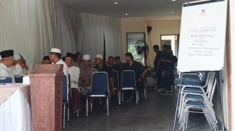 Sang Ibu Berpulang, Ketegaran Dede Yusuf di Tengah Suasana Berduka