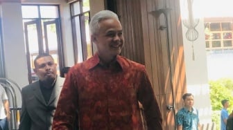 Ganjar Pranowo Muncul, Tanggapi Kekalahan PDIP di Jawa Tengah Sebut Biasa Saja