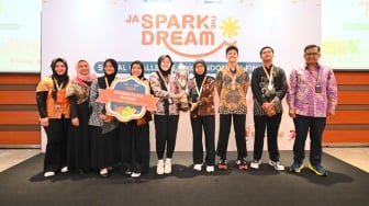 Bangga! Siswa SMP dari Dua Sekolah di Indonesia Raih Juara Untuk Kompetisi Literasi Keuangan se-Asia Pasifik