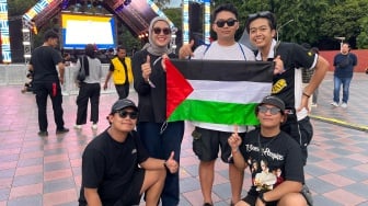 Bendera Palestina Berkibar di Everblast, Fans Semringah Dinotice Killing Me Inside