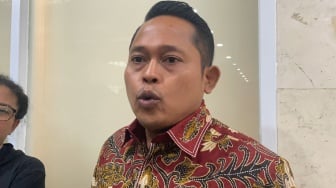 Tuding 'Partai Cokelat' Cawe-cawe, Legislator PDIP Yulius Bantah Langgar Etik: Saya Cuma Minta Klarifikasi Polri