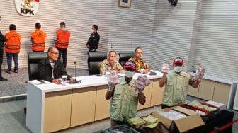 Selain Tahan 3 Pejabat di Wali Kota Pekanbaru, KPK Sita Duit Sebesar Rp 6,8 Miliar