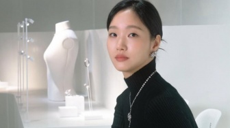 4 Ide OOTD Kim Go-eun yang Cocok untuk Kesempatan Kasual sampai Formal