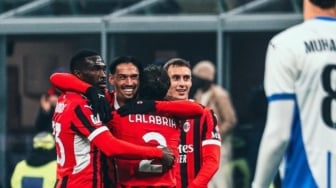 AC Milan Gilas Sassuolo 6-1, Tijjani Reijnders Cetak Gol Roket