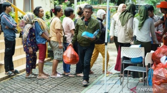 29 Keluarga Direlokasi dari Kolong Tol Angke ke Rusun PIK Pulogadung