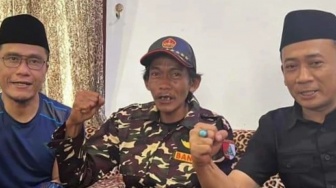 Pedagang Es Teh Sunhaji Didapuk Jadi Anggota Kehormatan Banser DIY Saat Datangi Ponpes Gus Miftah, Ini Alasan GP Ansor