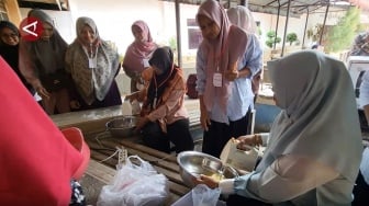 Lawan Kemiskinan Ekstrem, 25 Ibu Rumah Tangga di Aceh Dilatih Jadi Pembuat Kue