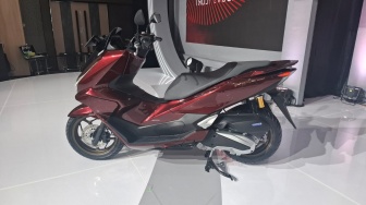 Setelah Honda Scoopy Giliran New Honda PCX160 yang Gunakan Cover Setang, Begini Kata AHM...