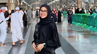 Tubuh dan Tangan Mayang Lucyana Bergetar Setelah Berhasil Lakukan Hal Ini saat Ibadah Umrah