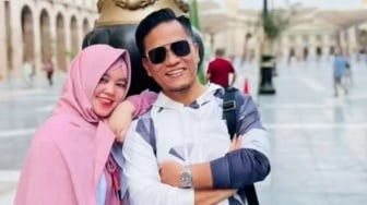 Latar Belakang Ning Astuti Istri Gus Miftah, Adabnya Bagikan Roti ke Santri Tuai Cibiran