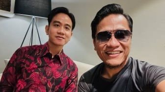 Ngaku Belajar Etika dari Wapres, Foto Gibran dan Gus Miftah Jadi Meme Kocak Netizen: Pantesan Aja..