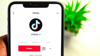 Efek TikTok bagi Generasi Muda Indonesia: Hiburan yang Berisiko?