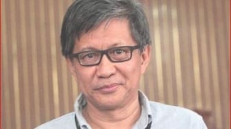 Rocky Gerung Samakan 'Bayar Bayar Bayar' dengan 'Hidup Jokowi': Penyanyi Klarifikasi, Presiden Gimana?